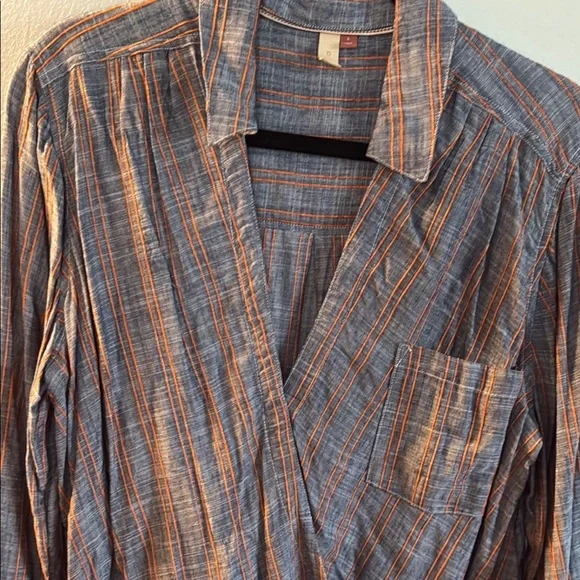 Denim lightweight Blouse with orange 🍊 stripes - Picture 3 of 5